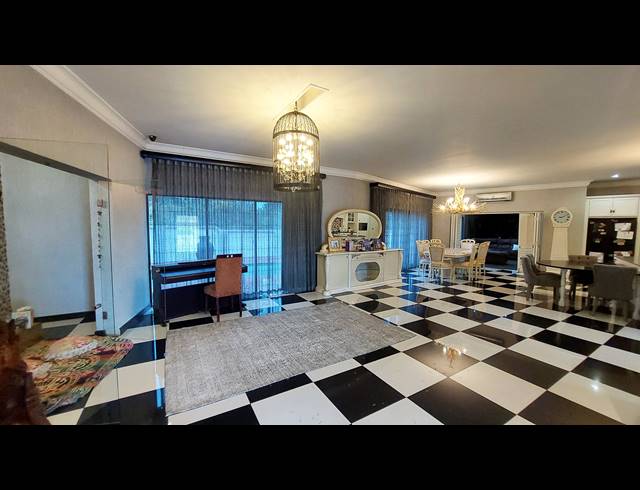 3 BEDROOM TOWNHOUSE FOR SALE IN SHELLY BEACH